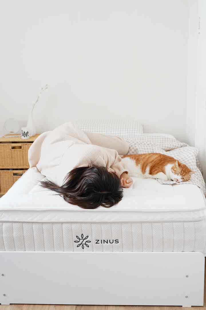 #광고
睡眠の重要性をよく知っている一人

眠れないと一日中疲れて仕事効率も落ちました。
居心地の良い睡眠環境を作り出すために私が最初に準備したのは
「ジヌスマットレス」ですが、今回新製品として発売されたジヌスクラウド
ラックススプリングマットレスに会いました😊

「ジヌス」は110万個を超える顧客レビューを
確認できるほど多くの方
愛されているマットレスブランドです。

国内だけでなく世界的に集中していること
わかりましたが、Amazonのベストセラー、
北米オンライン1位マットレスとして知られています

新製品クラウドラックススプリングマットレス
文字通りクラウド！雲のようにふわふわの魅力がある
マットレスでしたが、スプリングが全身をしっかり支えてくれました。
背中の多い私も途中で壊さずに蜂蜜を眠ることができました。
睡眠中の動きが多い方は、ジヌススプリングマットレスをお勧めします。

寝るから日常に活力ができる感じ！業務効率も高くなります
運動をして、私は翌日にも体の不自由なことなく開運して幸せな最近です。
寝て間違って寝て疲れた日はこんにちは〜

通気性に優れたエアフローフォームを使用して四季折々快適なのがメリット！
最近の日は暖かくなり、寝て暑くて壊れていますが、
私は快適に眠ることができました。
私と一緒に寝ています。

デザインもスッキリと綺麗なのにジヌスマットレスのロゴがポイントになります
信じて使うブランドなので、ロゴ自体で高級インテリアが仕上がった感じ！
肌に触れる綿の素材も良く、上品です。

快適さと快適さ良い品質がジヌスマットレスの利点です。

米国環境保護局の厳格な基準と欧州認証、ラドン数値安心で
信じて選んだジヌスマットレスです！ 5年品質保証で心配なく
使えるので、蜂蜜のためのマットレスを調べたら
ジヌスマットレスを参考にしてください！今日もよく眠りました〜言えます。