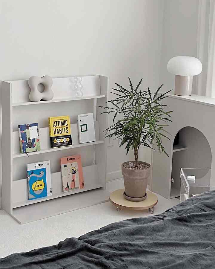 Tagged posts featuring Bubbled Glass Vase 2