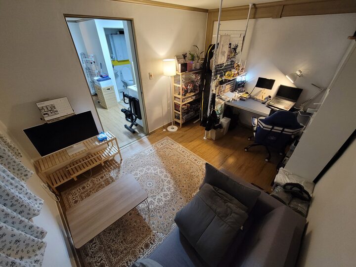 short form carousel card thumbnail