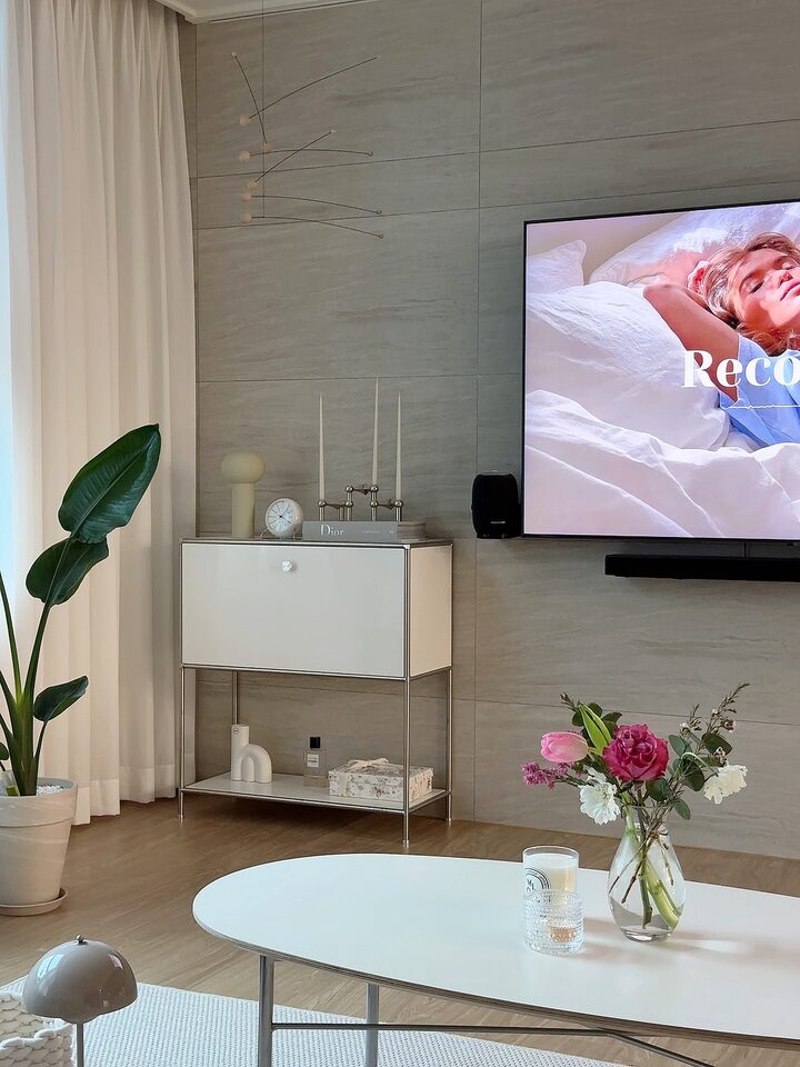 short form carousel card thumbnail