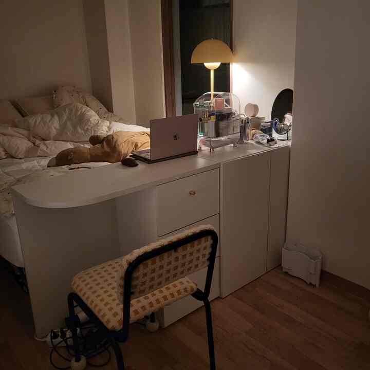 3段 ラウンド 収納付きドレッサー ミラー付き［2色・2種］を使ったコーディネート 3