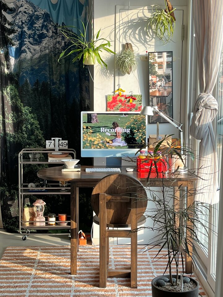 short form carousel card thumbnail