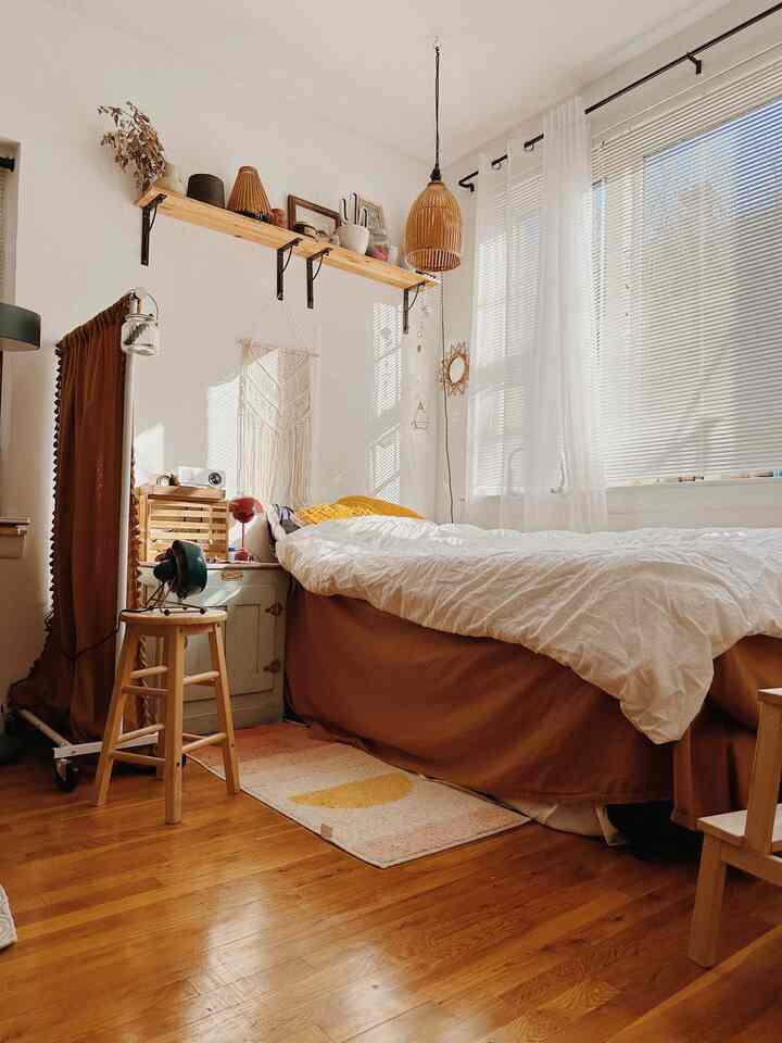 カーテンを買ったが天井を超えて悩んでハンガーを買ったがこれは少し低いけどそれなりに空間分離されて満足中〜_~
ラタンらは6年前頃、ベトナムから買ってニューヨークまで頑張ってきてよく書いています。