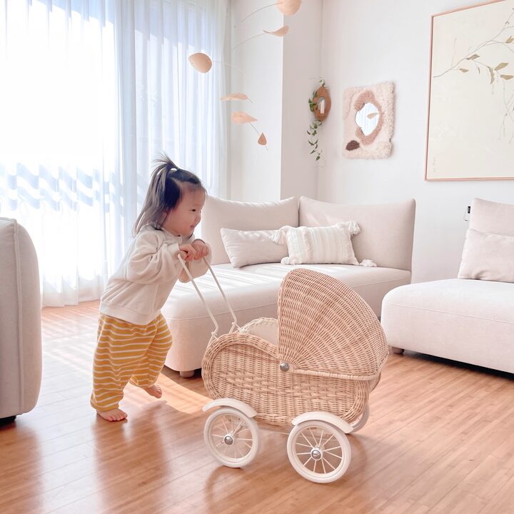 short form carousel card thumbnail