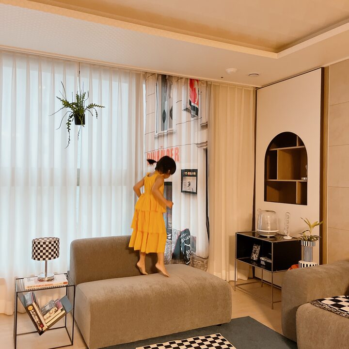 short form carousel card thumbnail