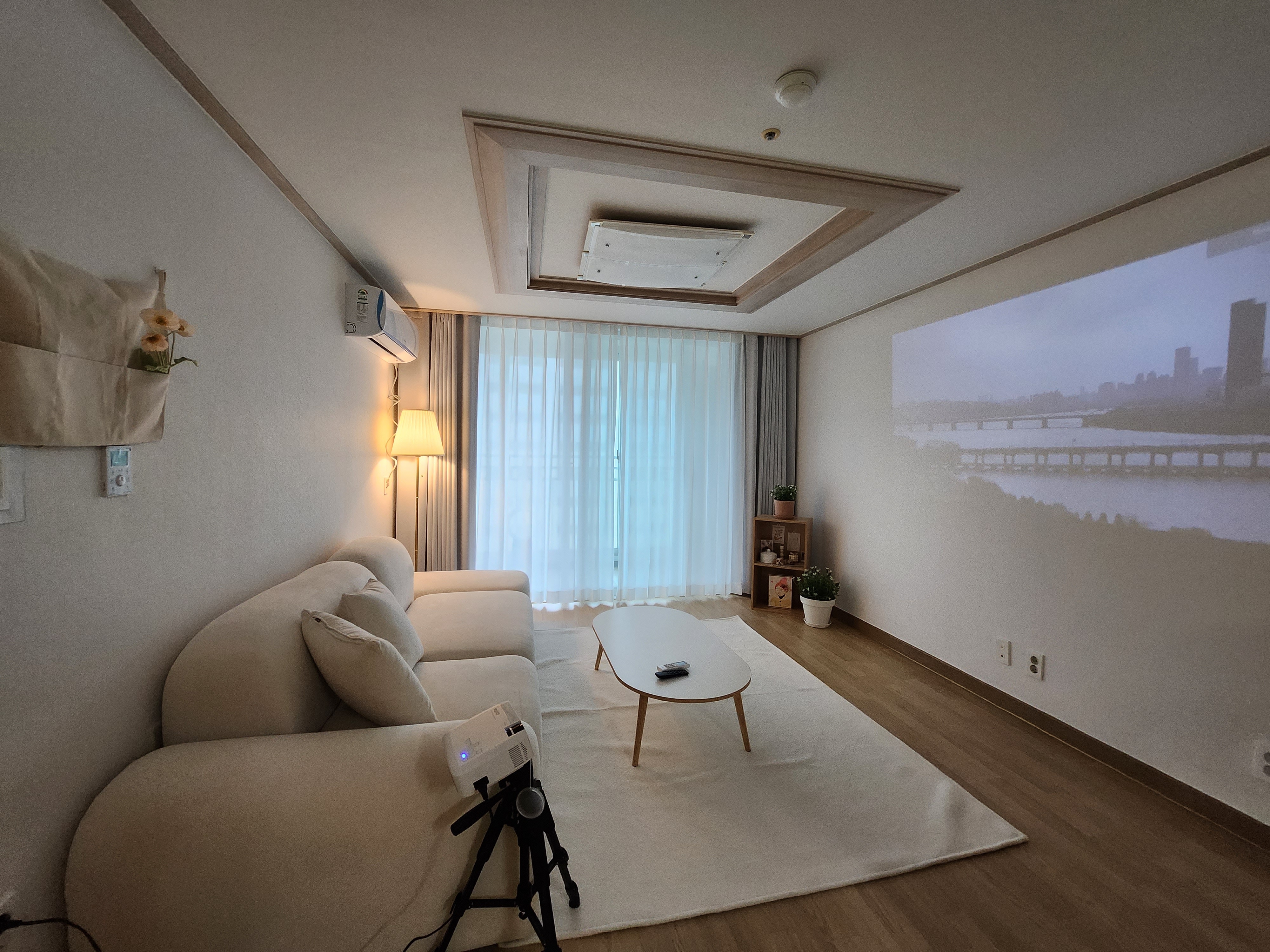 Plain Living Room Coffee Table user photo
