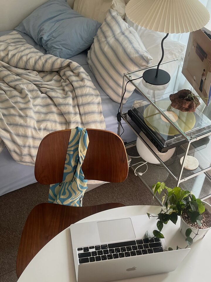 short form carousel card thumbnail