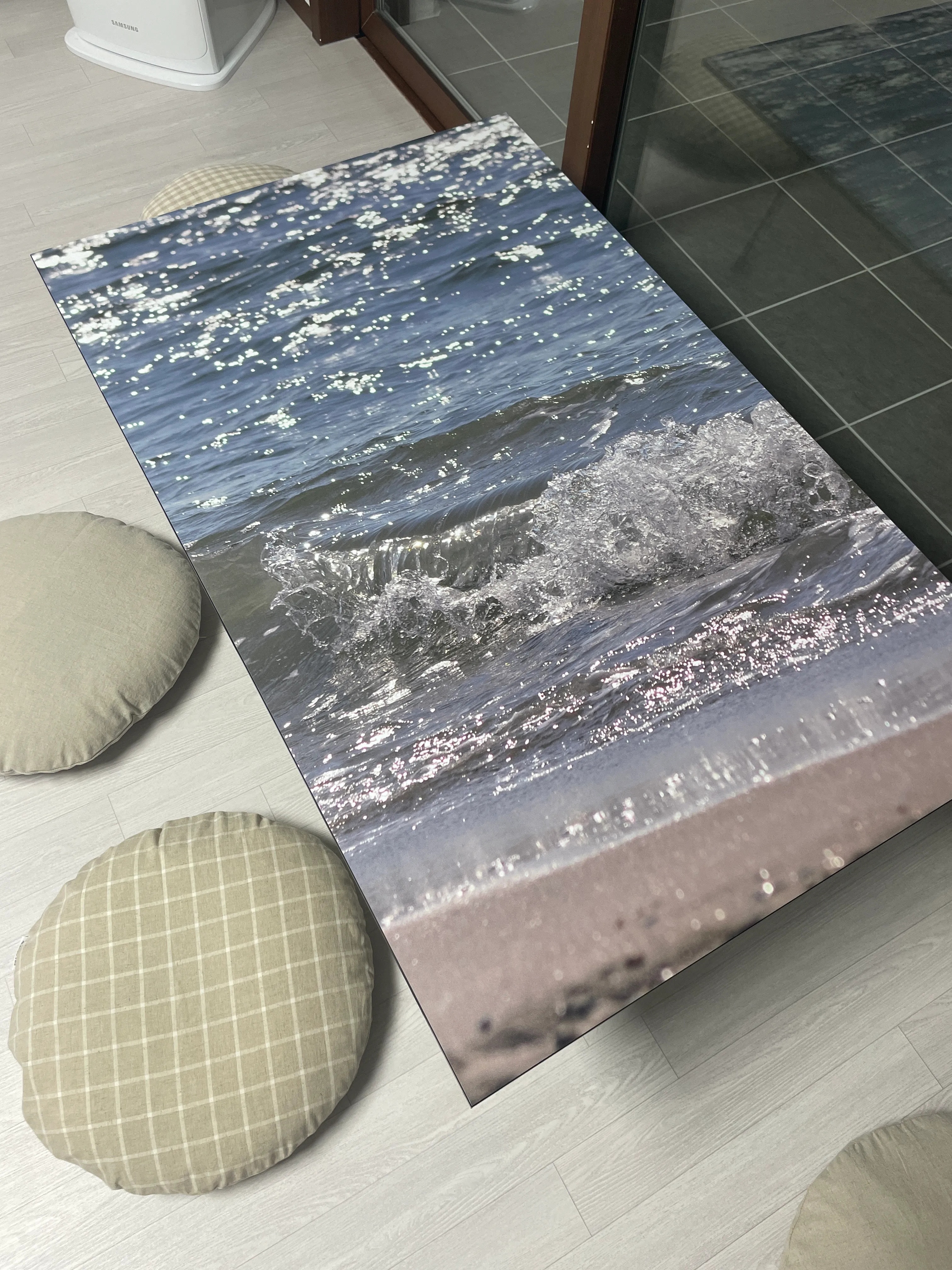 Ocean Wave Foldable Floor Coffee Table user photo