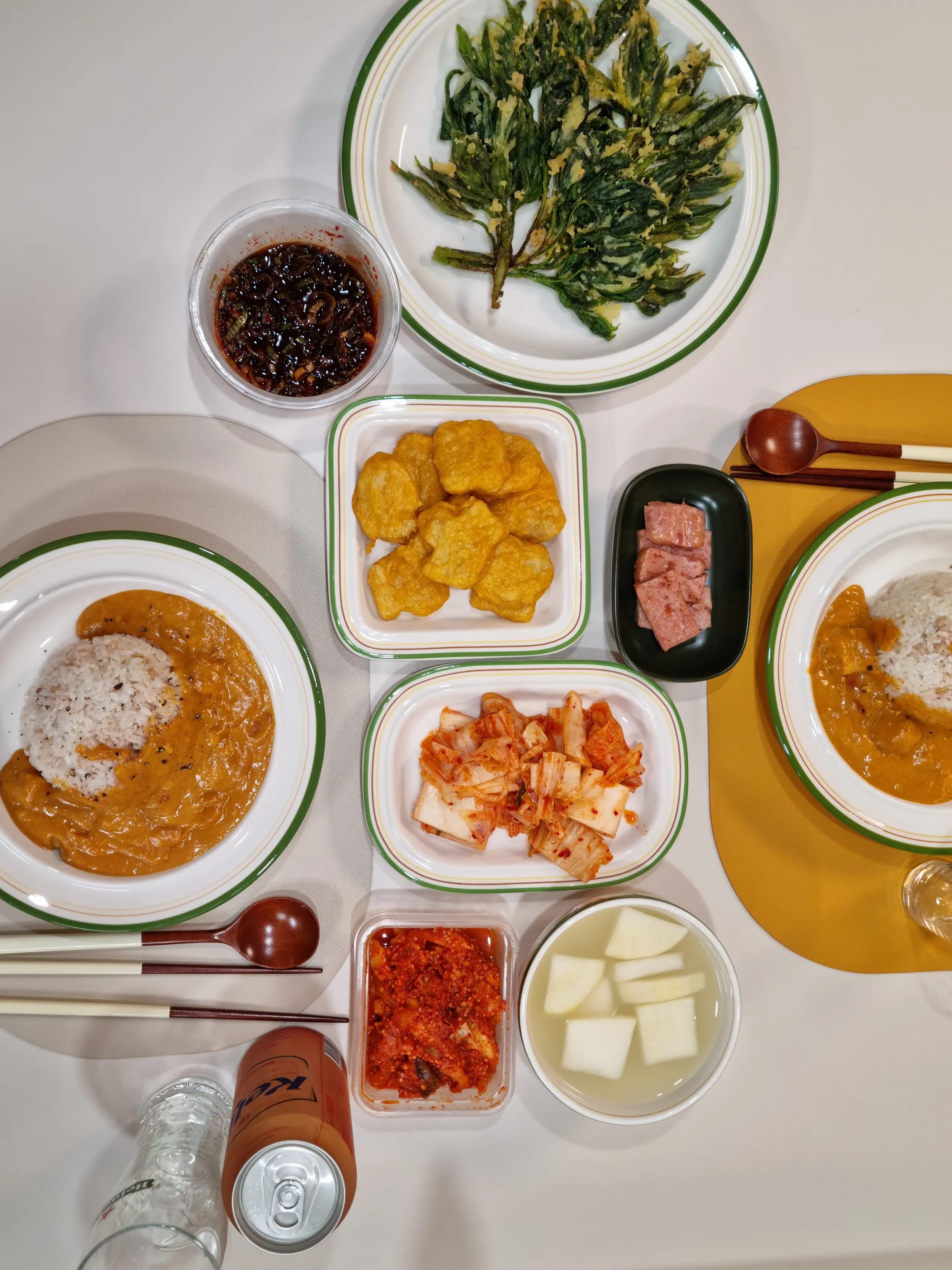 Dual-Tone Chopsticks & Spoon Set user photo
