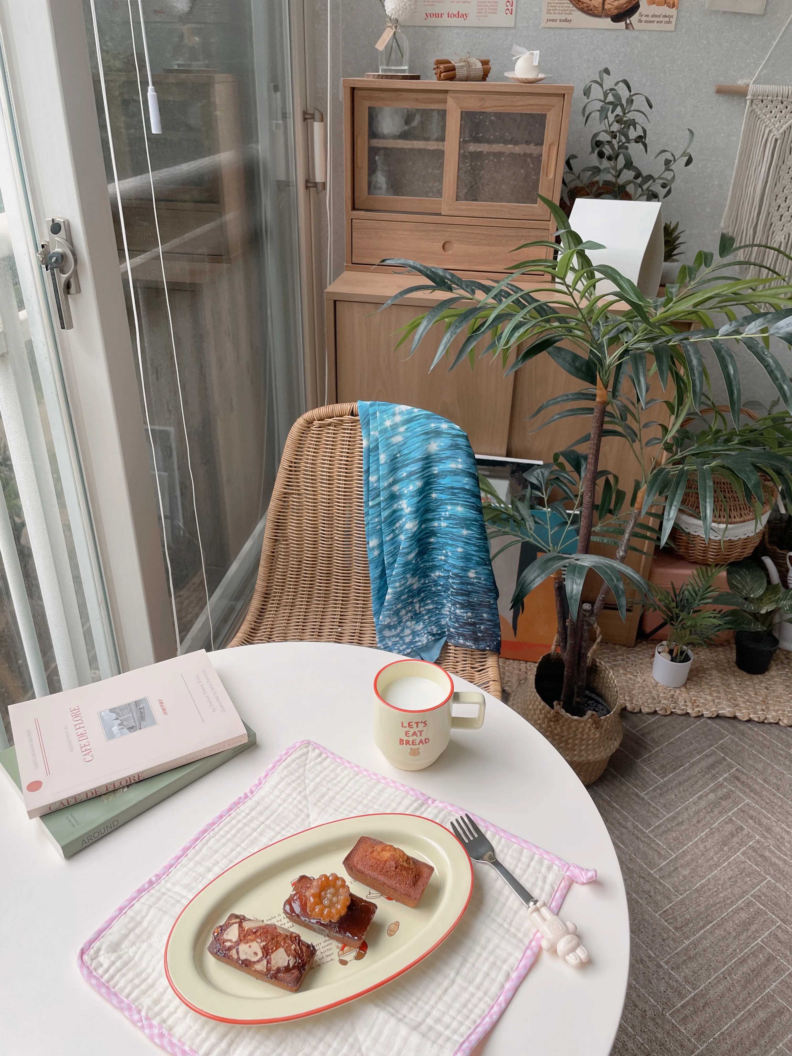 Pearl Mini Candle & Shell Tray Set user photo