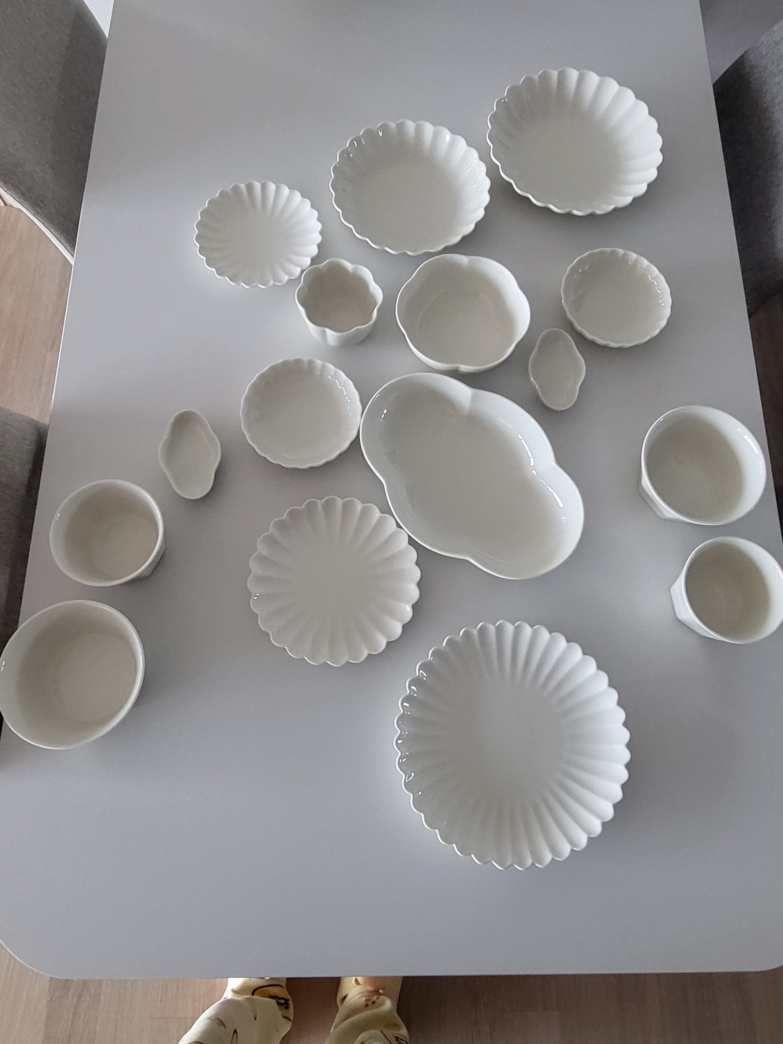 Syracuse Frise Glossy Dinnerware Set for 4 (16-Piece) user photo