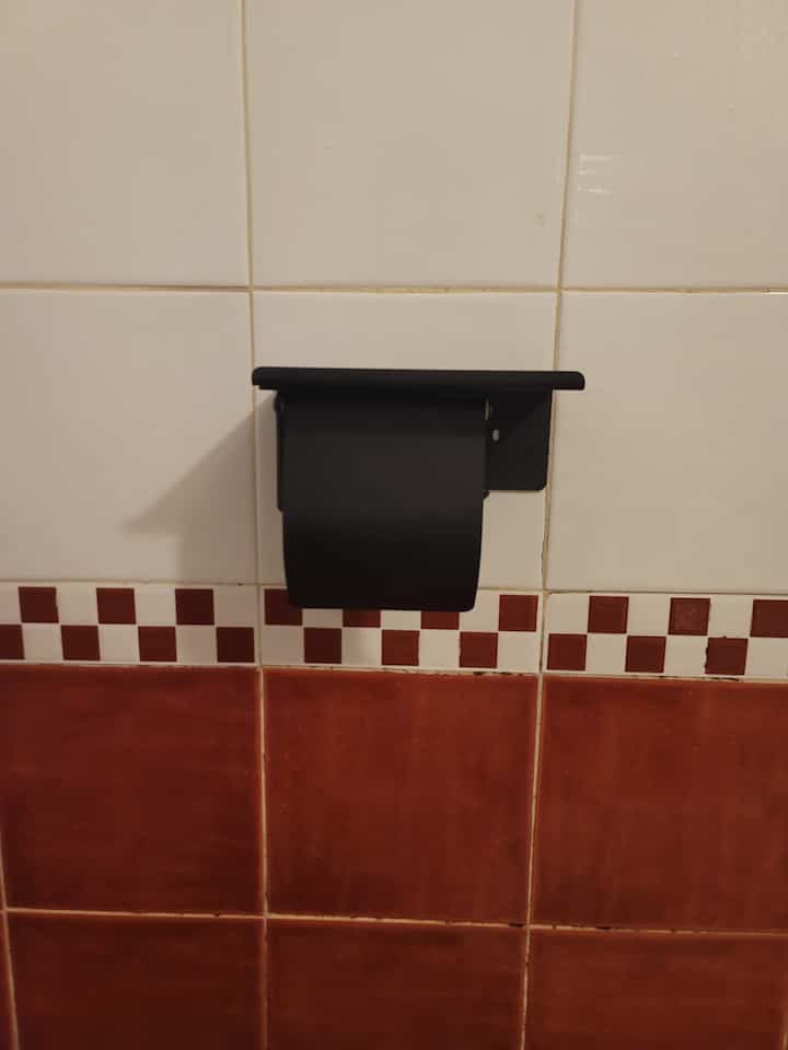 トイレットペーパーホルダー［2色］を使ったコーディネート 3