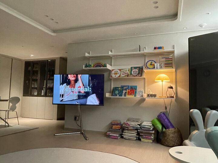 short form carousel card thumbnail