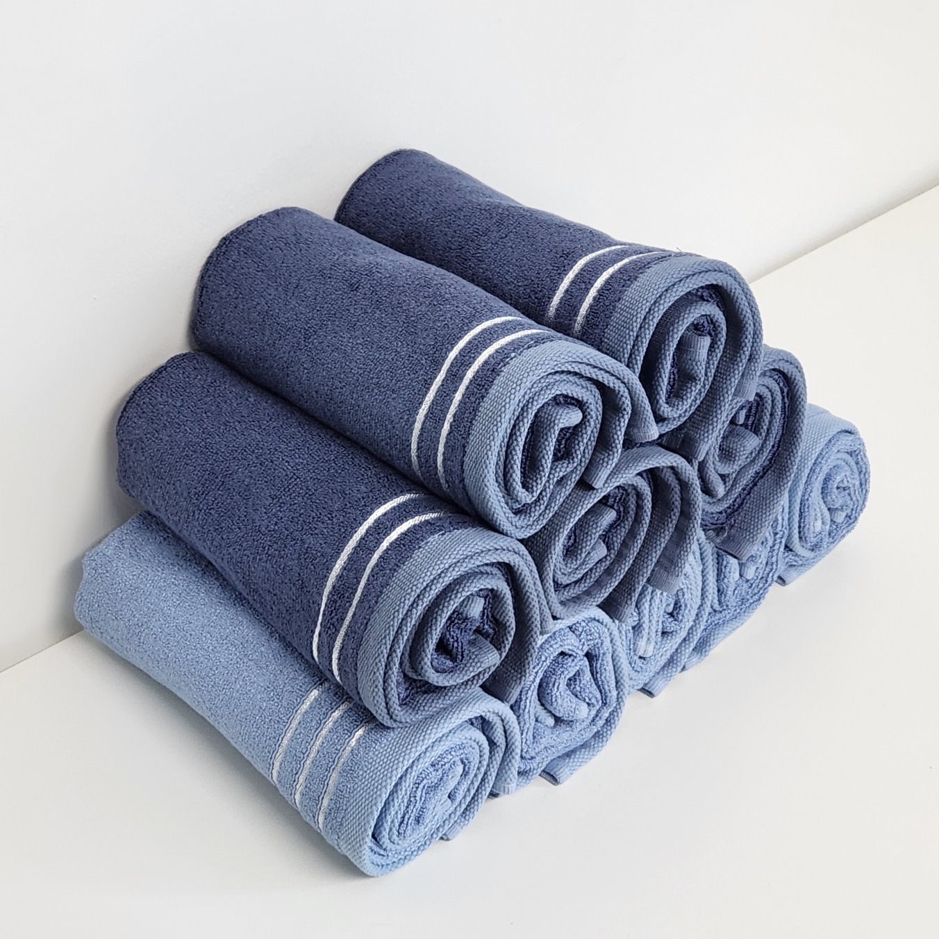Bamboo Stripe Antibacterial Hotel Towel (10-Pack) user photo
