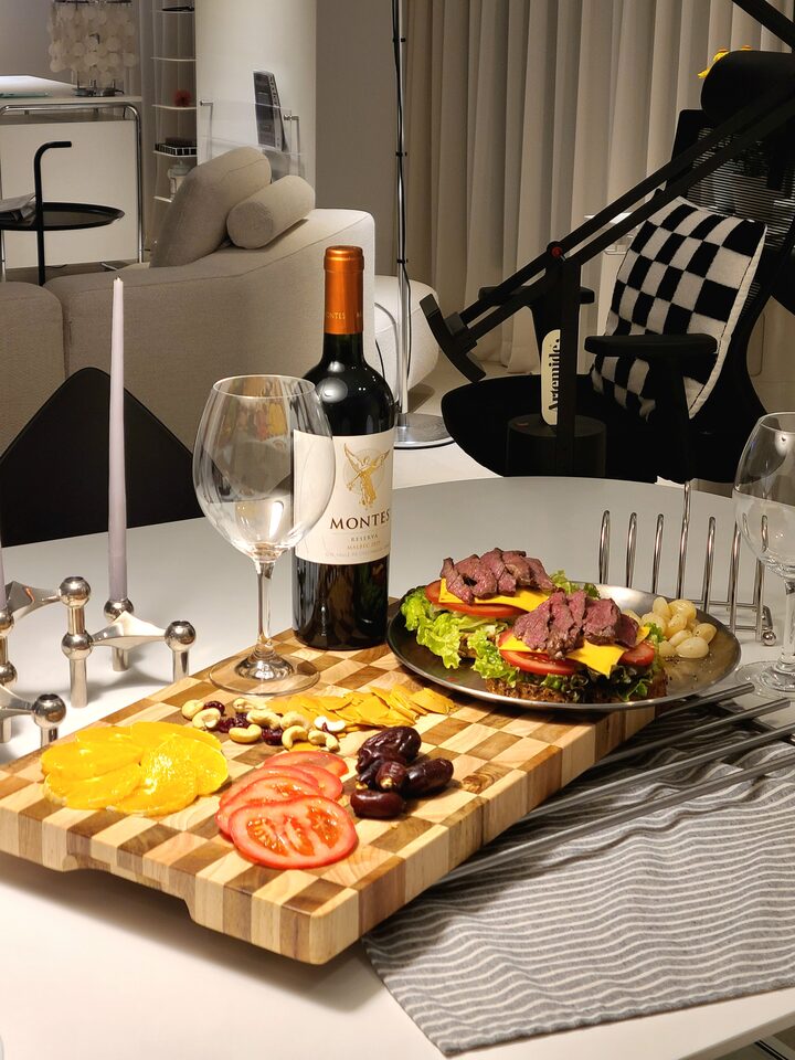 short form carousel card thumbnail