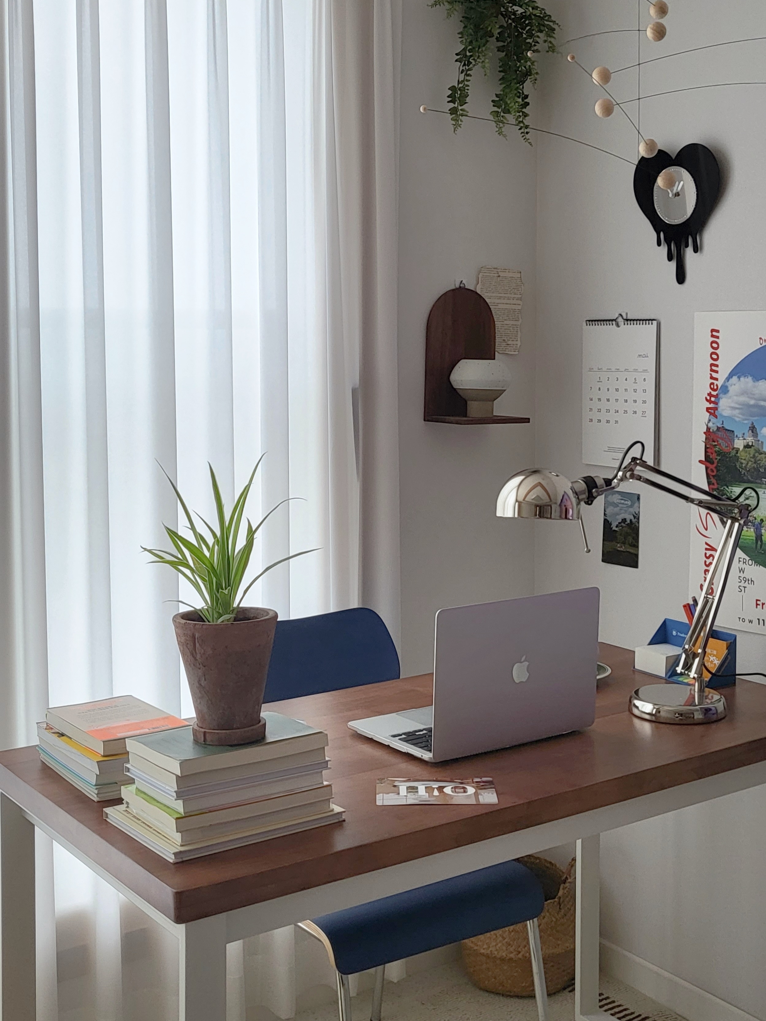 Flow Line Dining Chair user photo
