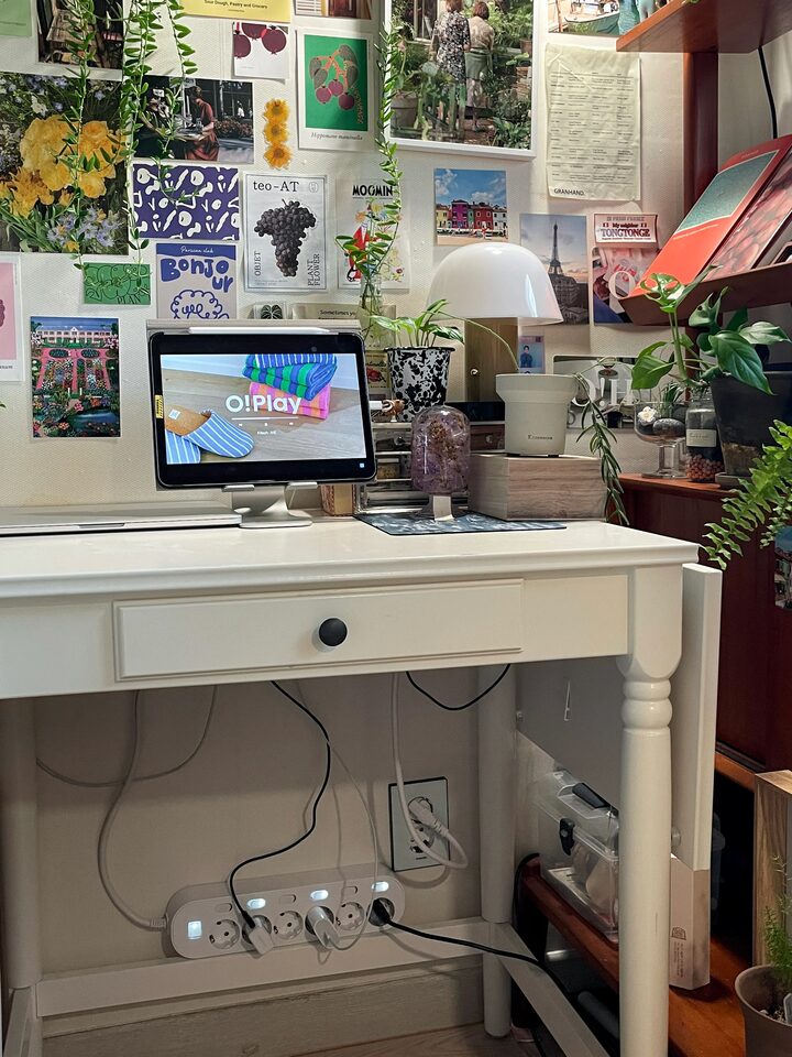 short form carousel card thumbnail