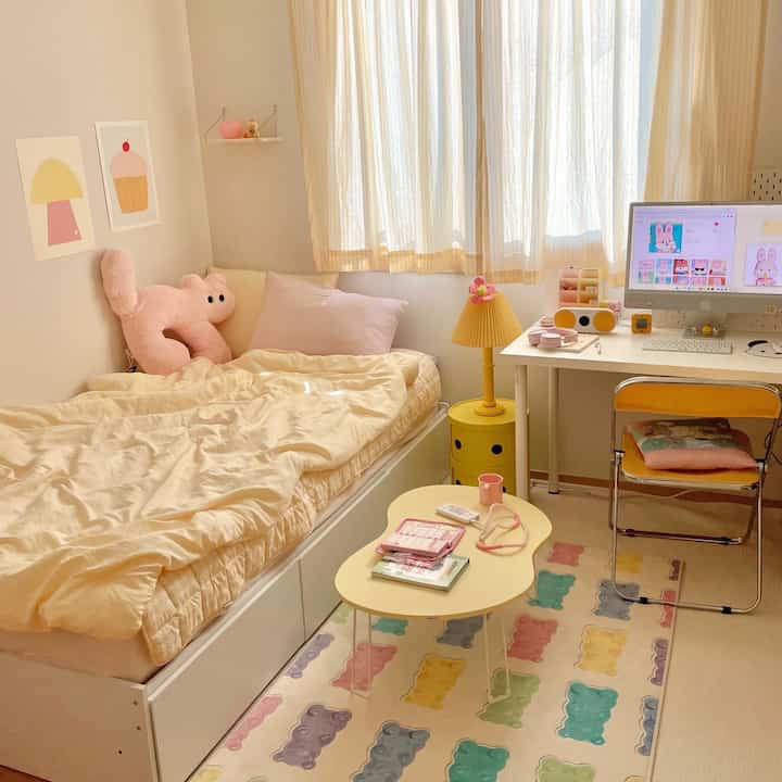 スーパーマット アップル形 折りたたみ テーブル［10色・2サイズ］を使ったコーディネート 1