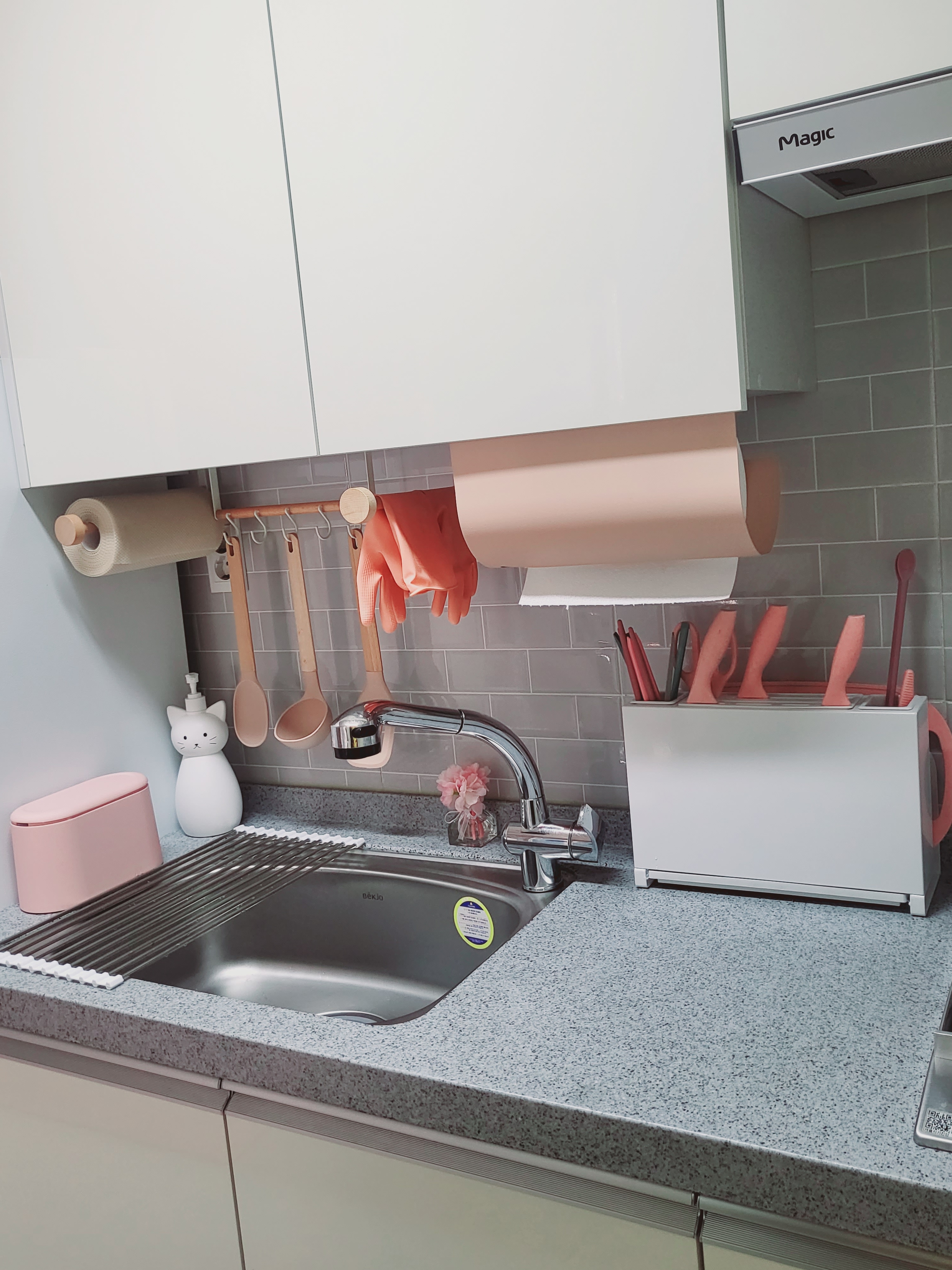 Neo Woody Pink Kitchen Utensil Set (4-Piece) user photo