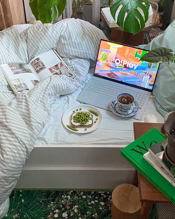 short form carousel card thumbnail