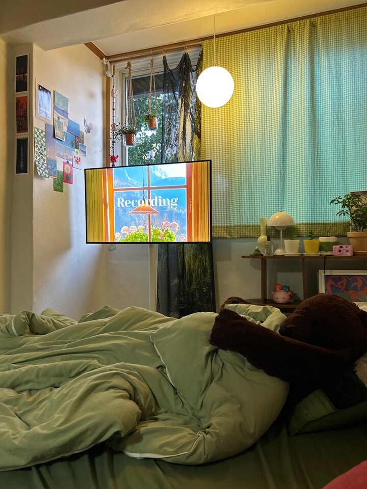 short form carousel card thumbnail