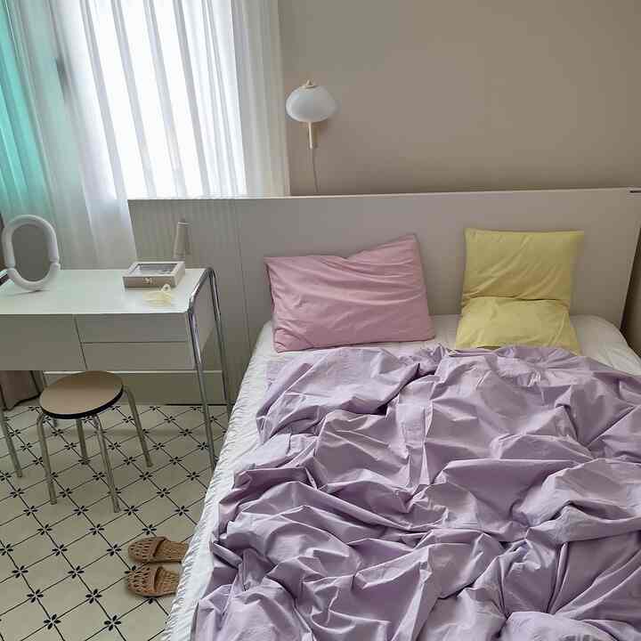 Tagged posts featuring Steinhauer Sconce 3