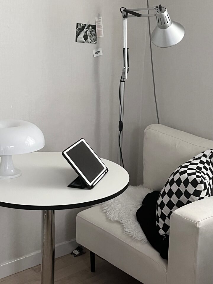 short form carousel card thumbnail