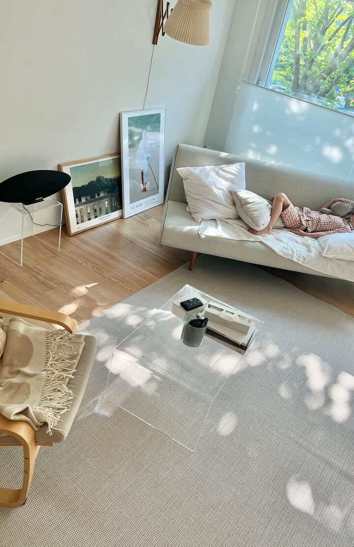 short form carousel card thumbnail