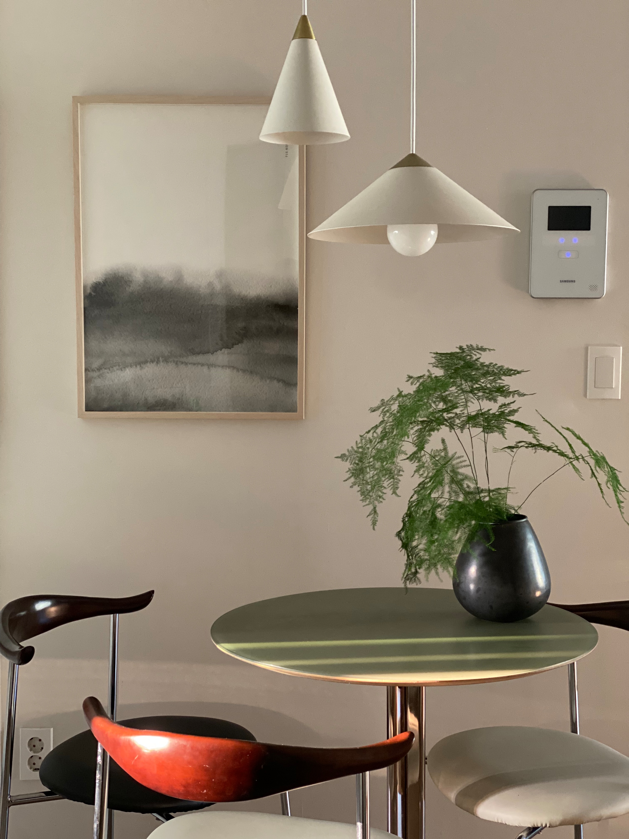 WOODTHEORY NEWTRO Cow チェア［4色］ | ダイニングチェア | Ohouse