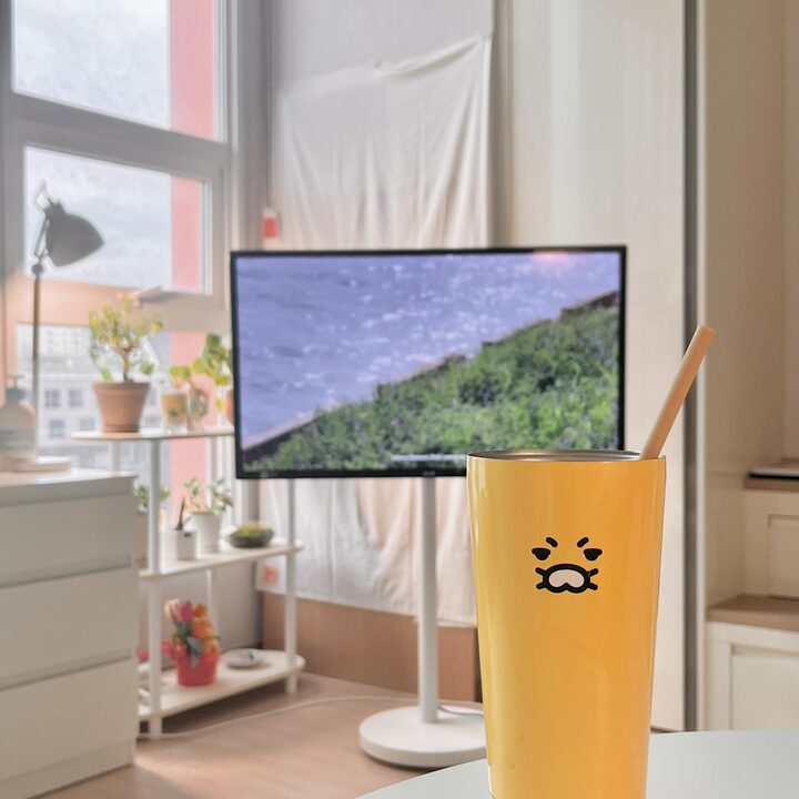 short form carousel card thumbnail