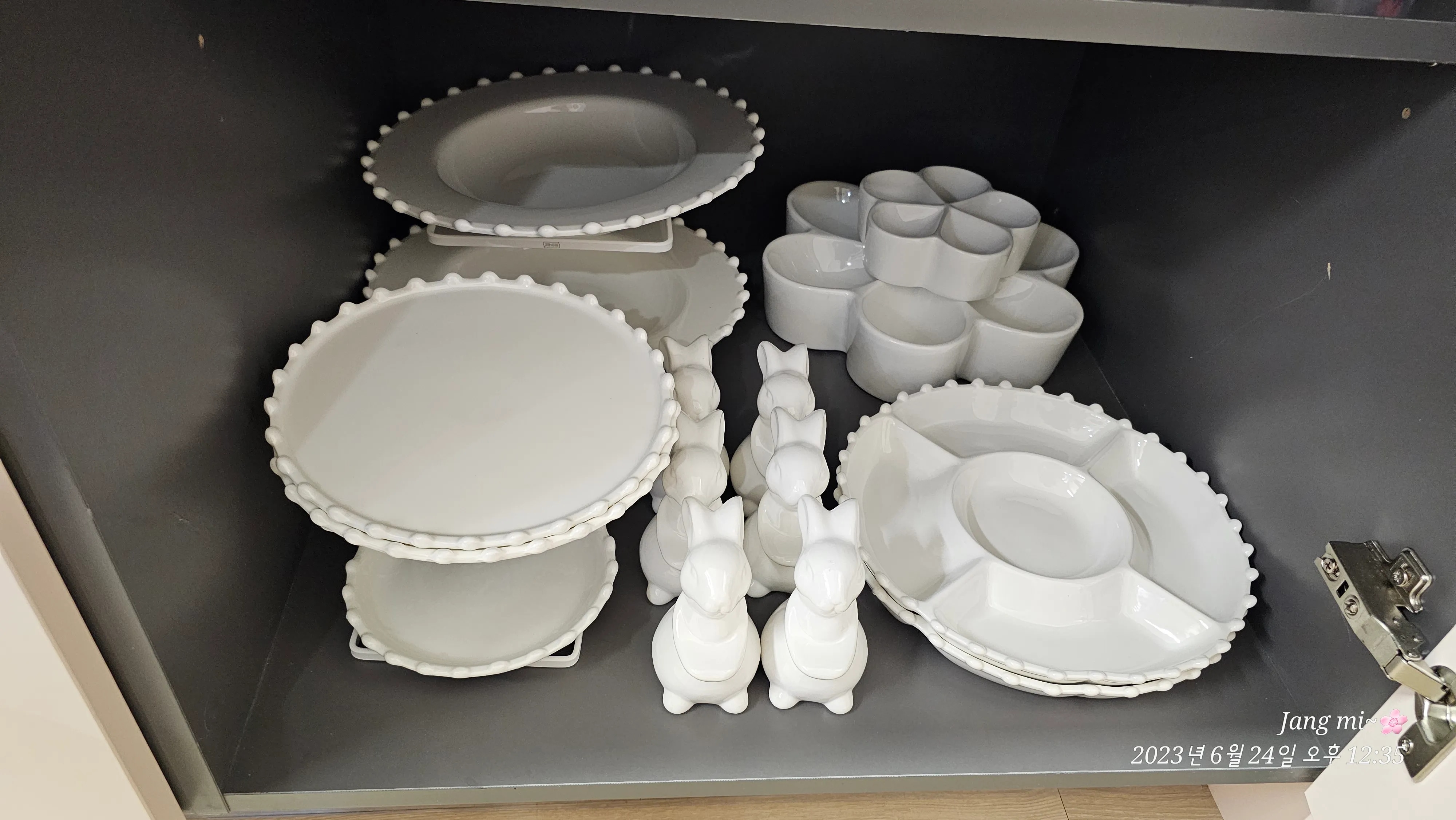 Royal Adderley Snow Divided Serving Plate user photo