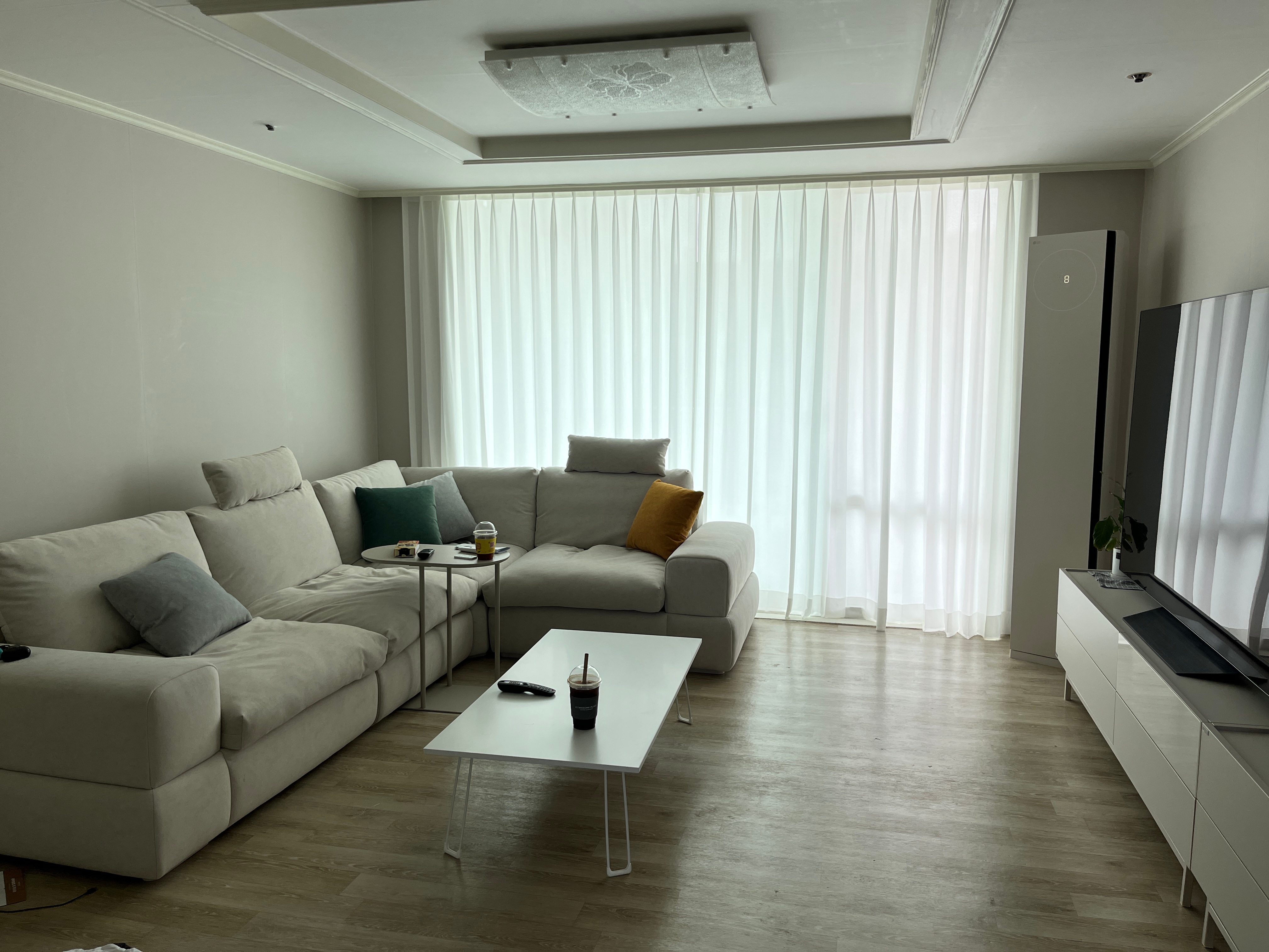 Mitte Square Folding Floor Table user photo