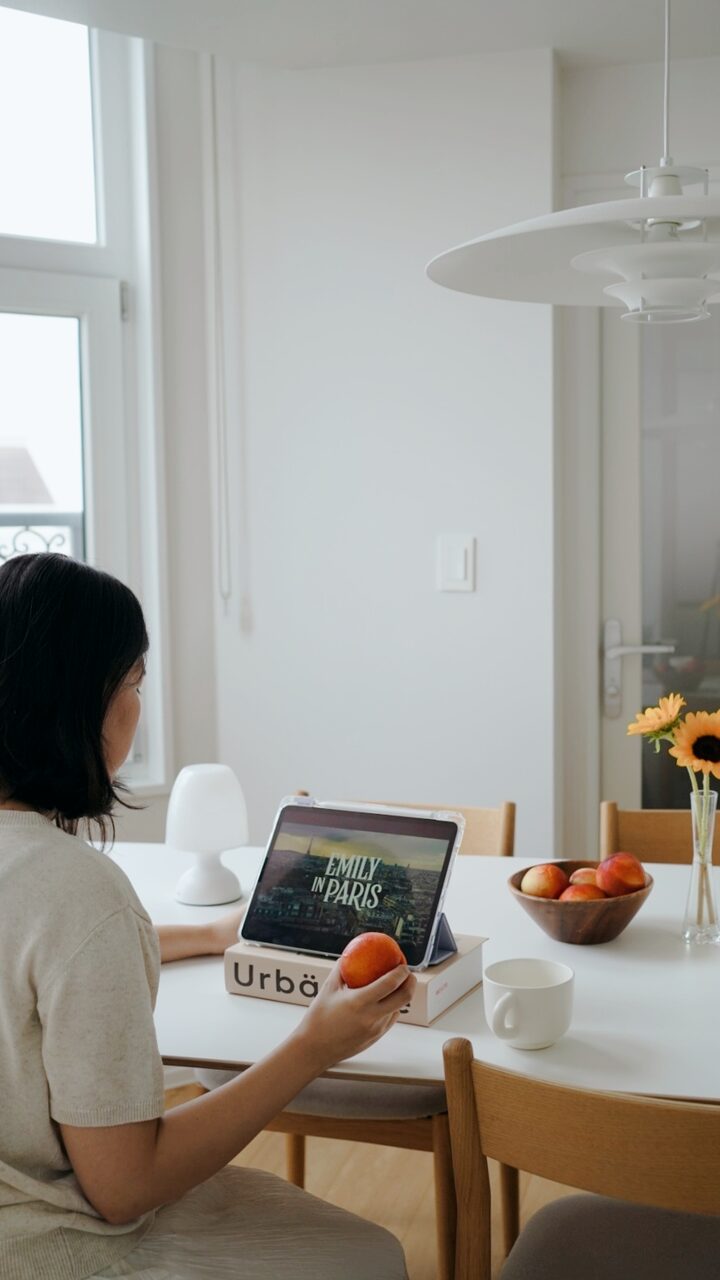 short form carousel card thumbnail