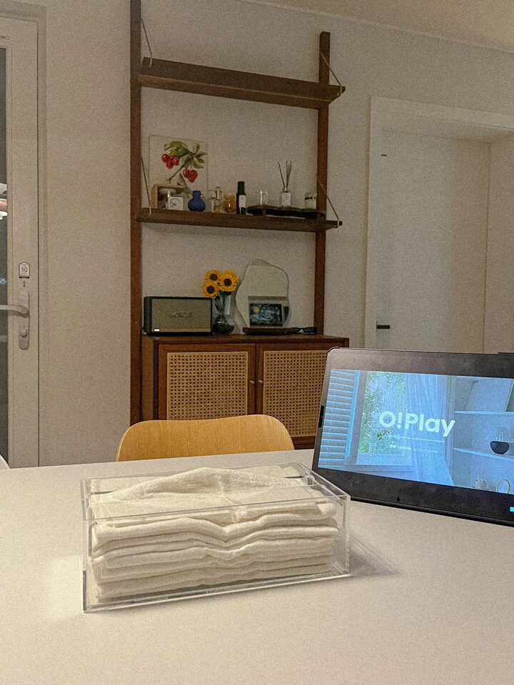 short form carousel card thumbnail