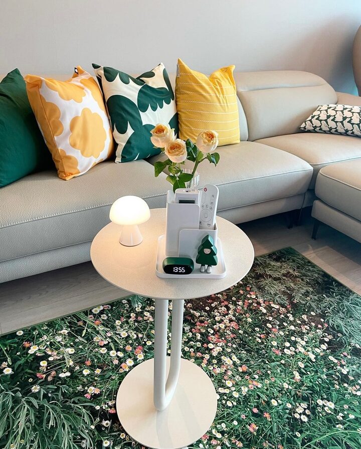 short form carousel card thumbnail