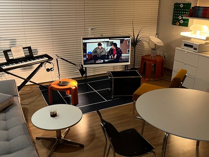 short form carousel card thumbnail