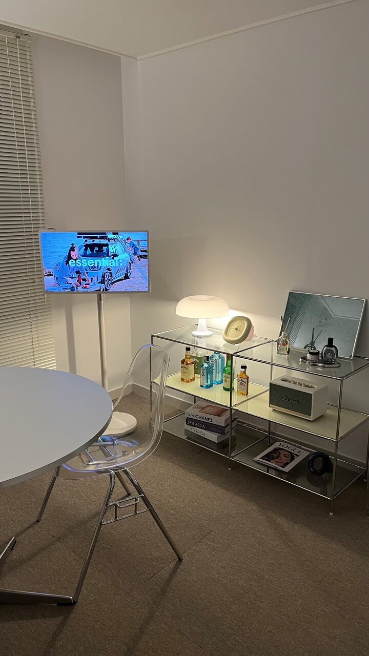 short form carousel card thumbnail