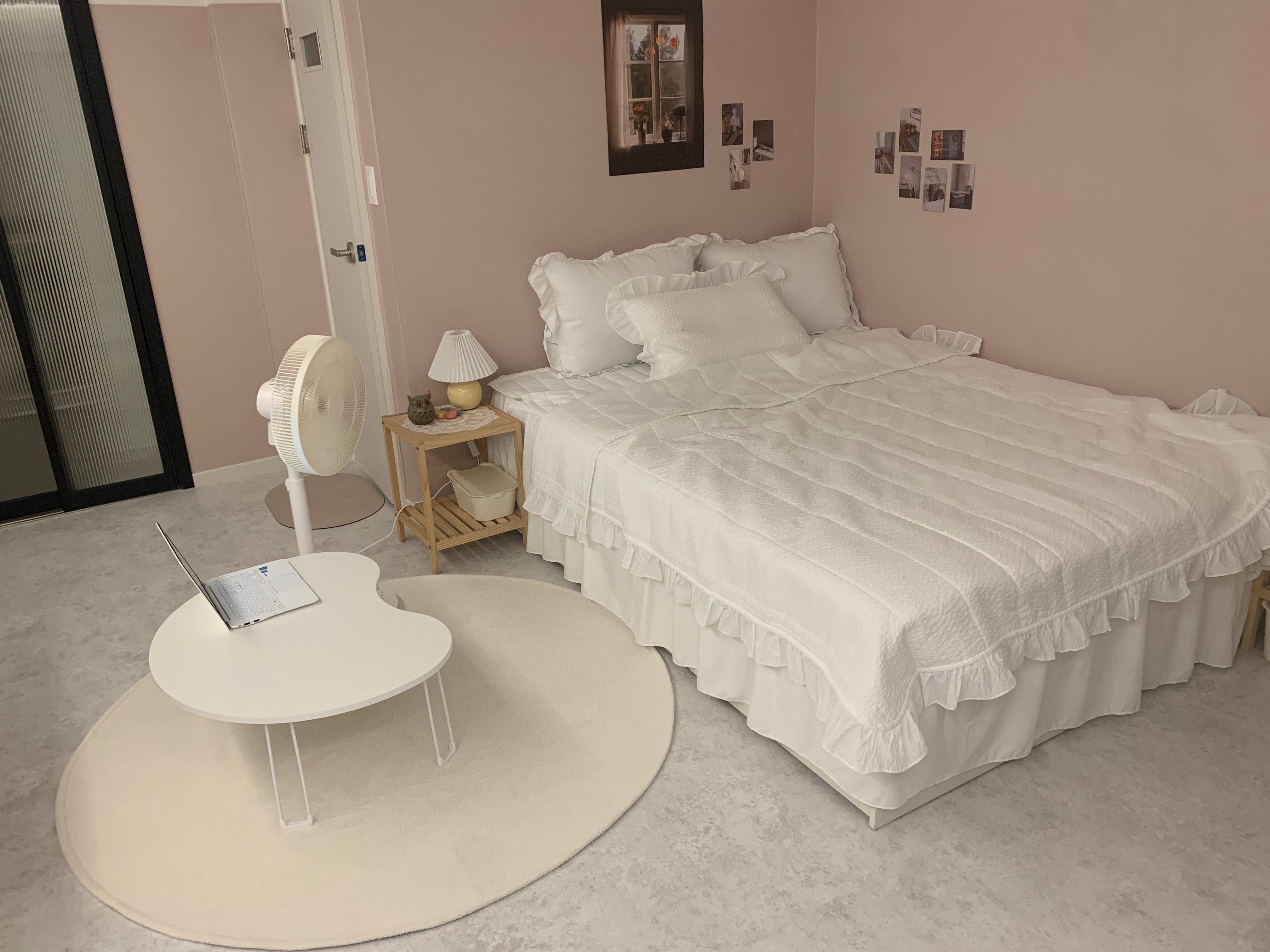 Monde Wave Folding Floor Table user photo