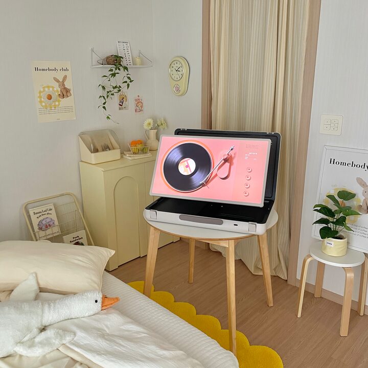 short form carousel card thumbnail