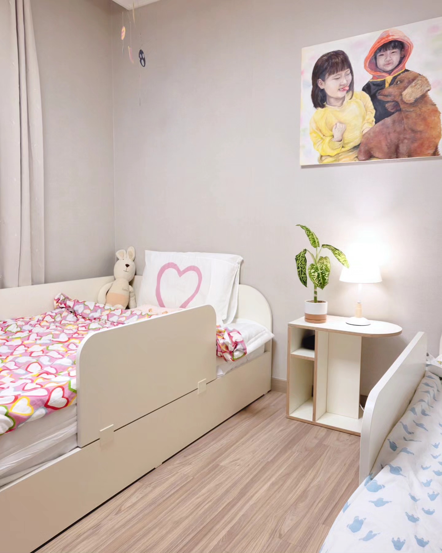 Round Shelf Side Table user photo