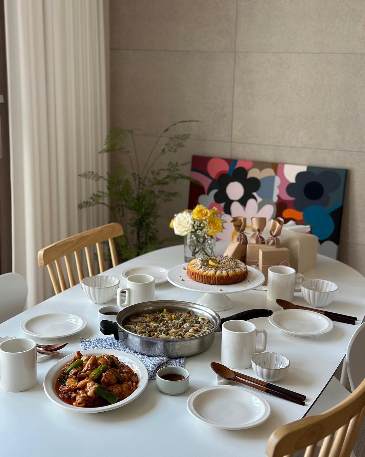 Ceramic Leaf Utensil Rest user photo