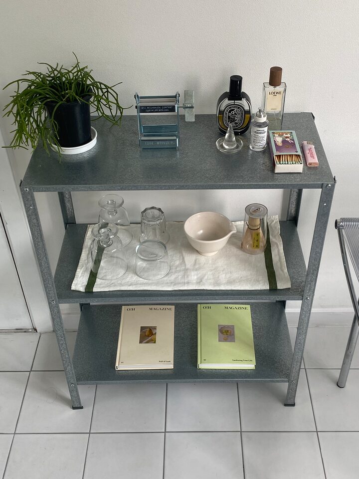 short form carousel card thumbnail