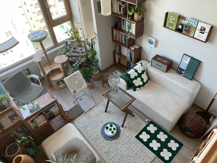 short form carousel card thumbnail