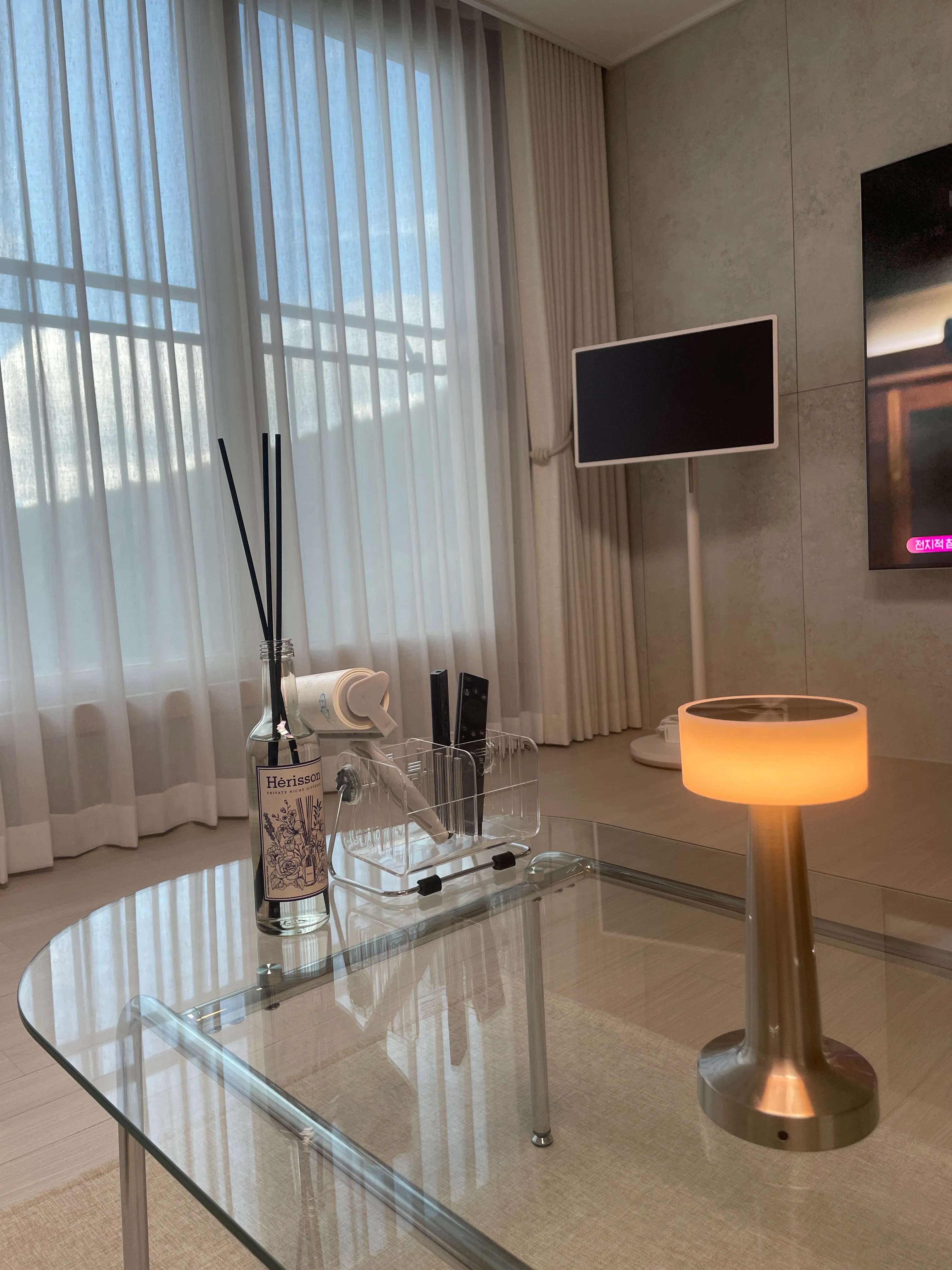 Chrome Touch Glow Lamp user photo