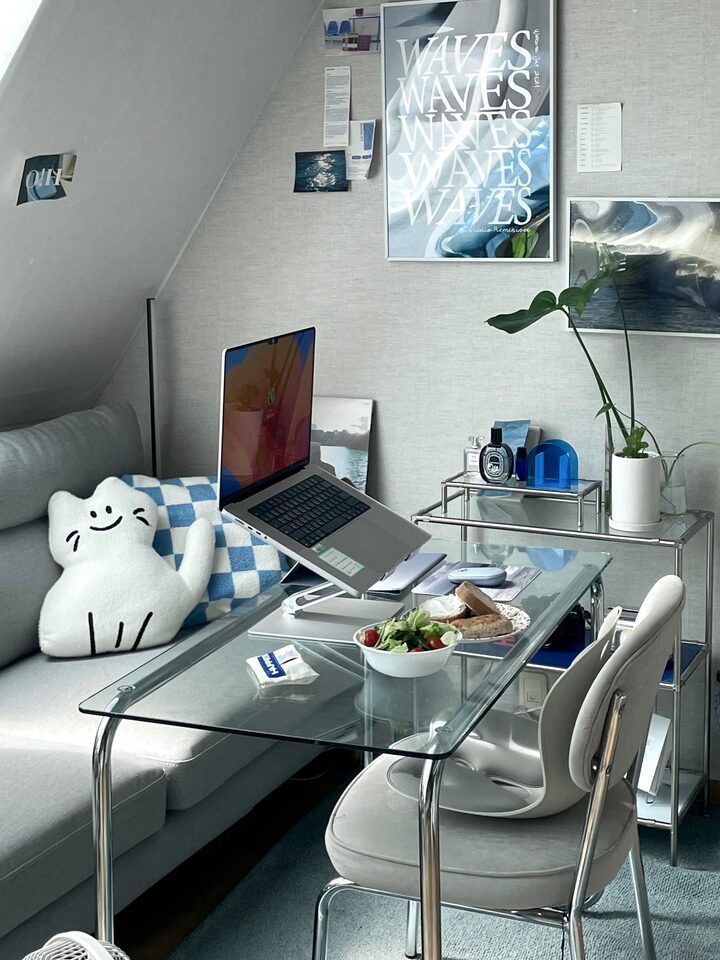 short form carousel card thumbnail