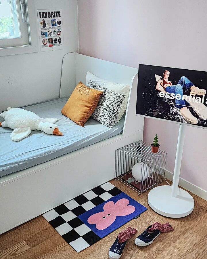 short form carousel card thumbnail