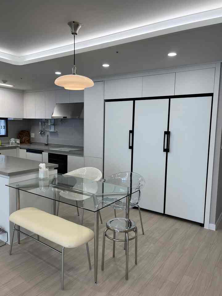 Clean モダン アームチェア［2色］を使ったコーディネート 2