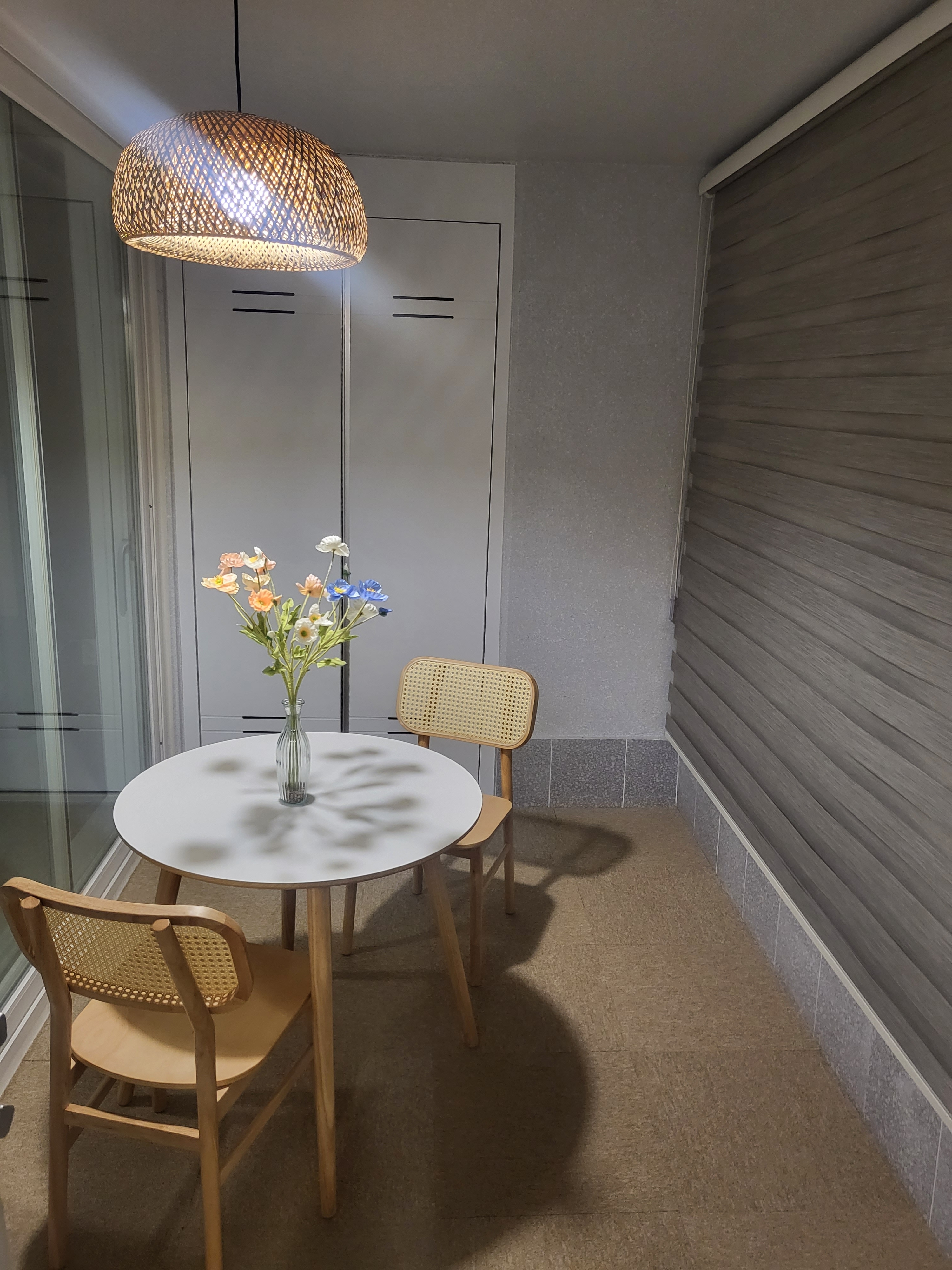 Sono Round Wood Dining Table user photo