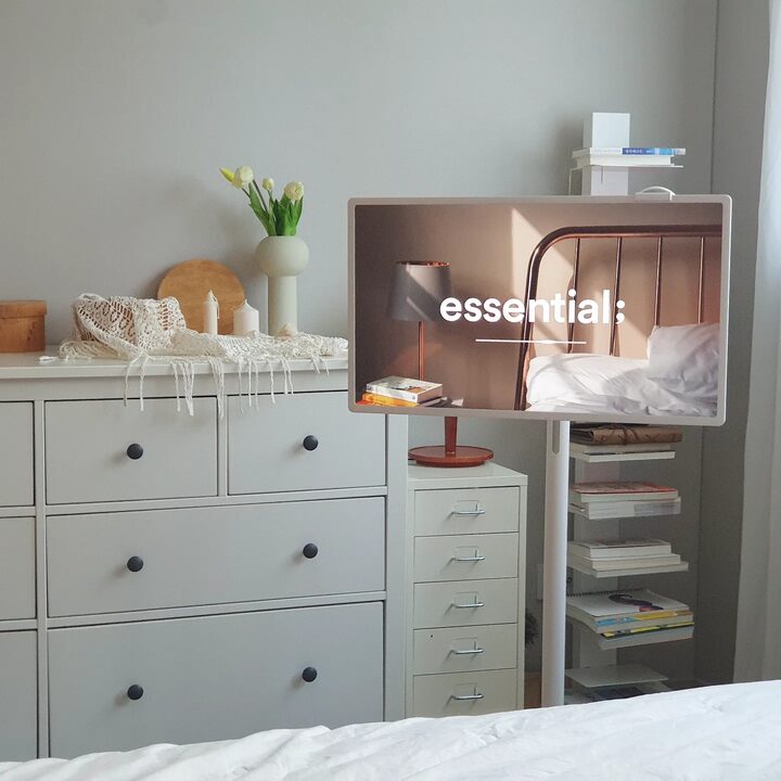 short form carousel card thumbnail