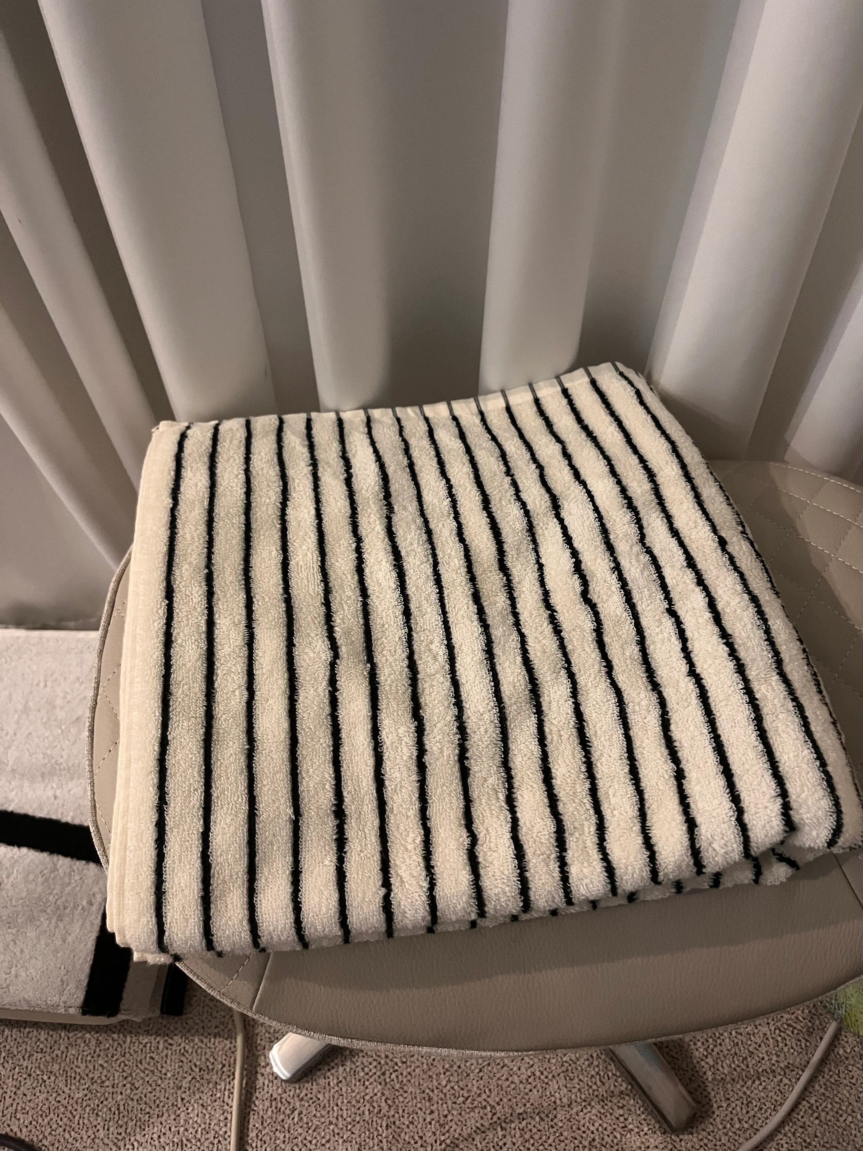 Cotton Modern Stripe Oversized Bath & Beach Towel user photo